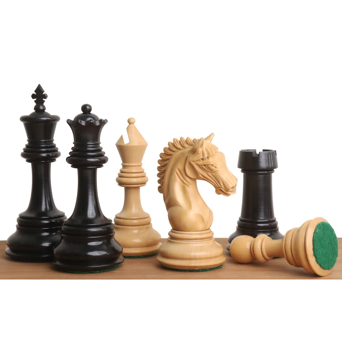 Leicht fehlerhaftes 4,5" gekipptes Springer-Luxus-Staunton-Schachspiel - Nur Schachfiguren - Ebenholz und Buchsbaum