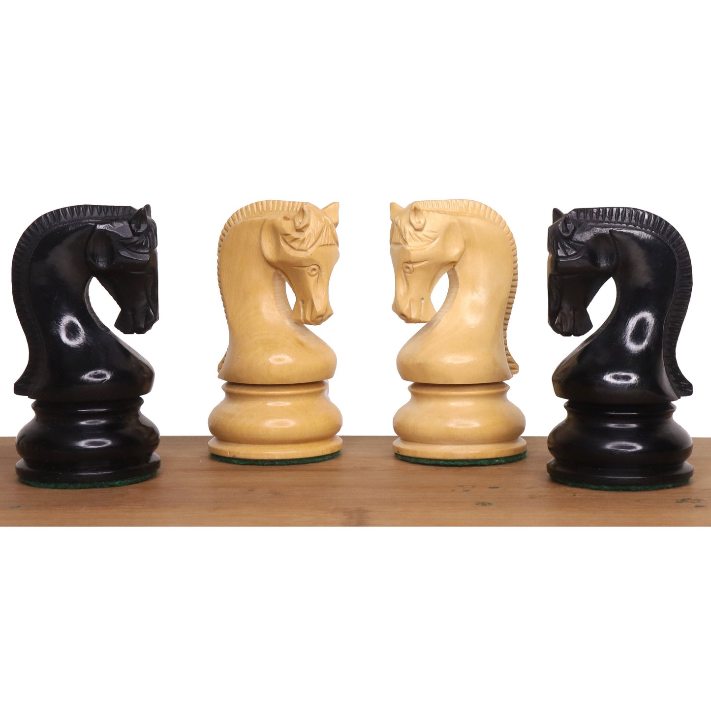 Leicht unvollkommenes Leningrad Staunton Schachspiel - Nur Schachfiguren - Ebonisiertes Buchsbaumholz - 4" König
