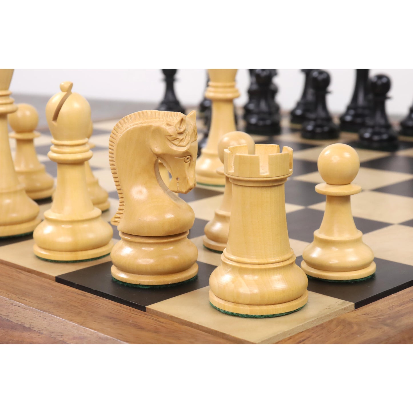 Leicht unvollkommenes Leningrad Staunton Schachspiel - Nur Schachfiguren - Ebonisiertes Buchsbaumholz - 4" König