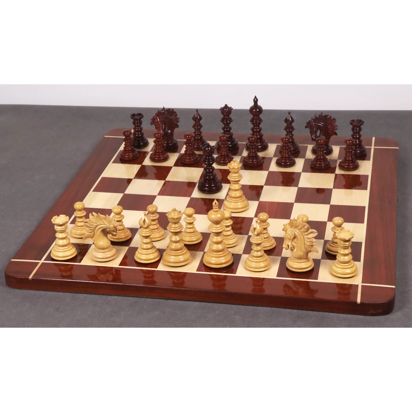 Leicht fehlerhaftes 4,3" Marengo Luxus Staunton Schachspiel - Nur Schachfiguren - Bud Rosewood Triple Weight