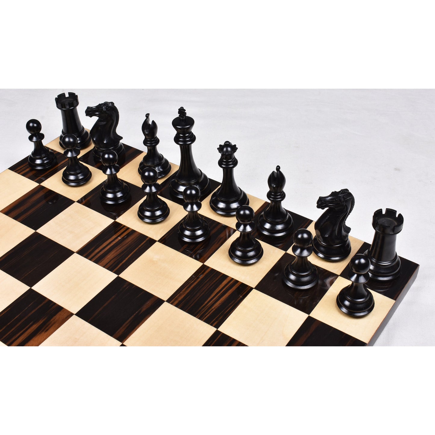Leicht fehlerhaftes 4" elegantes Staunton Luxus-Schachspiel - nur Schachfiguren - dreifach gewichtetes Ebenholz