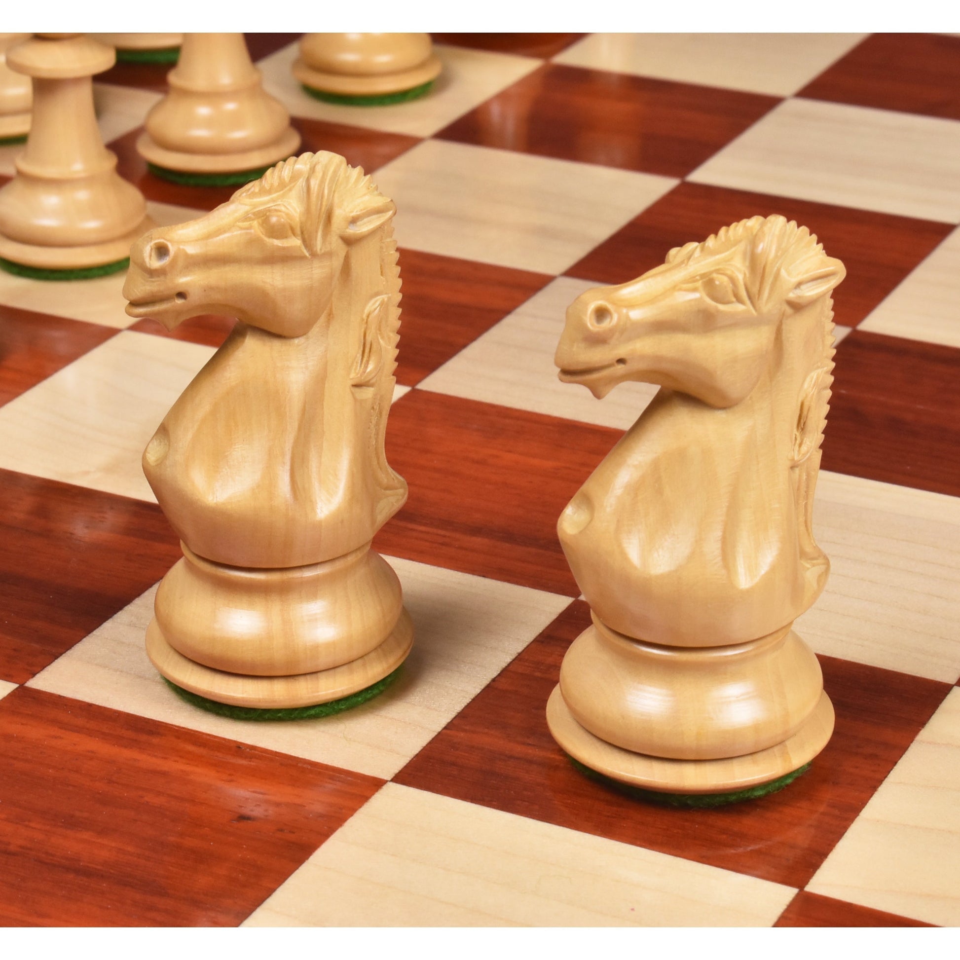 Royal Knight Staunton Chess Pieces Only set