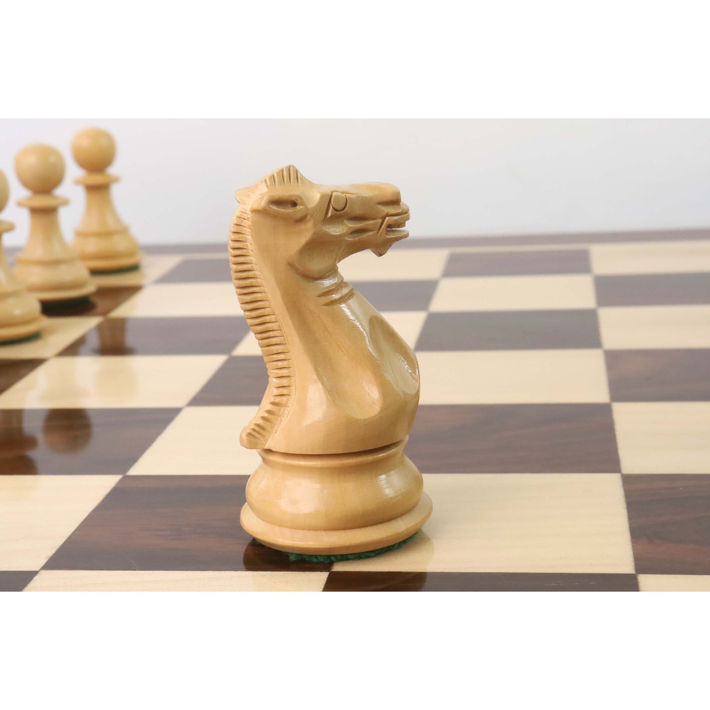 Jeu d'échecs en bois Staunton Pro 4,1" légèrement imparfait - Pièces d'échecs uniquement - Bois de rose lesté